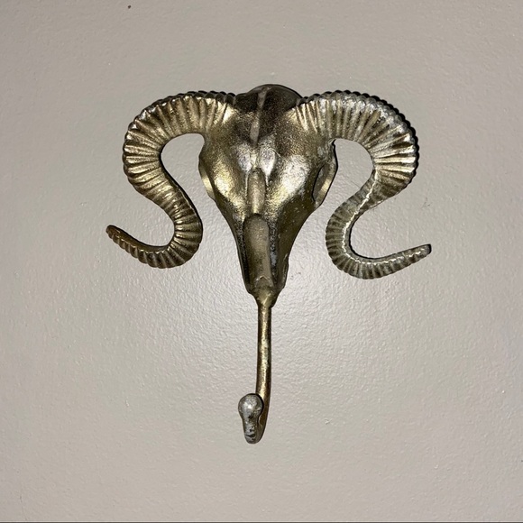 Southwestern Decor Bull Skull Wall Hook Mount S - Picture 2 of 8